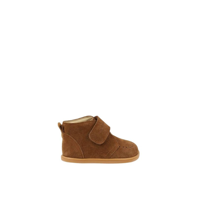 vista frontal das botas dallas