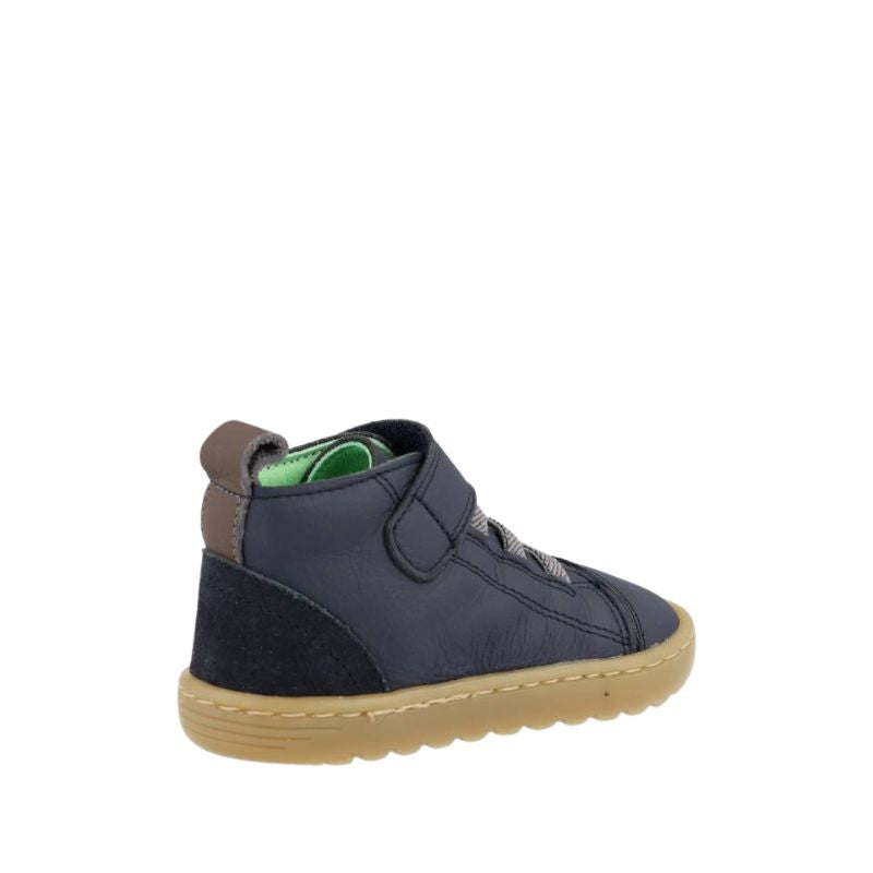 Bota Pekin marinho Blanditos - vista traseira do calçado infantil