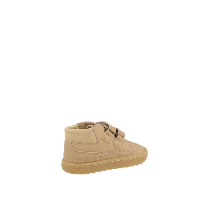 Bota Lima areia Blanditos - detalhe da sola flexível barefoot